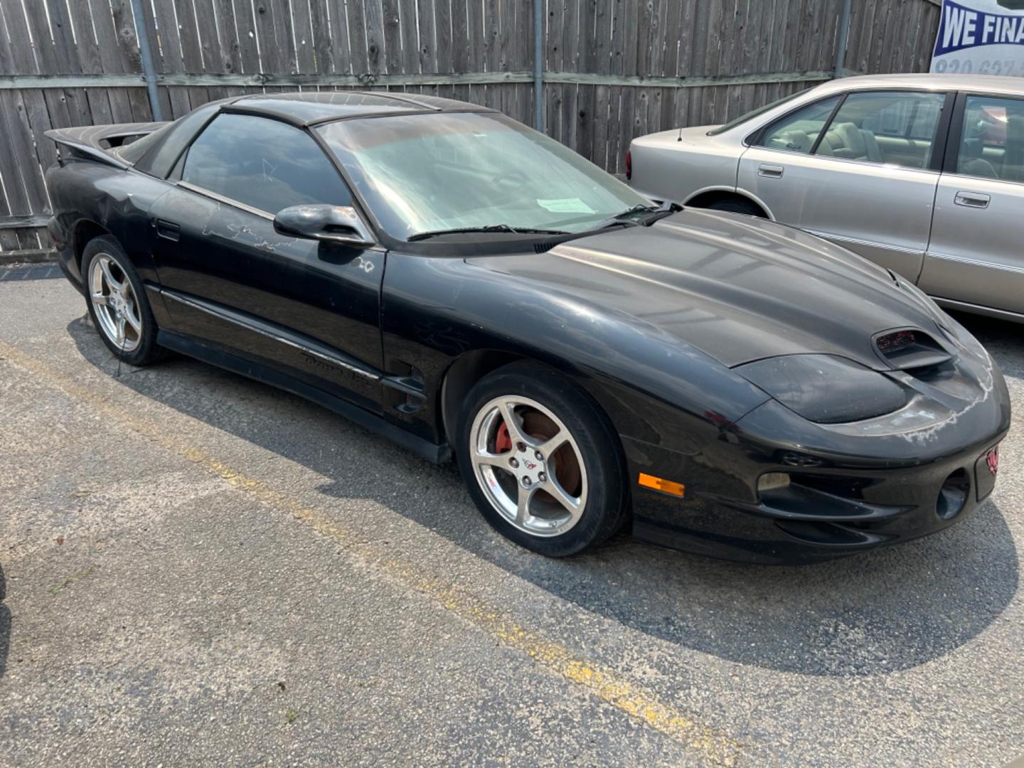 2002 Black Pontiac Firebird Formula Coupe (2G2FV22G522) with an 5.7L V8 OHV 16V engine, located at 1687 Business 35 S, New Braunfels, TX, 78130, (830) 625-7159, 29.655487, -98.051491 - Photo#1